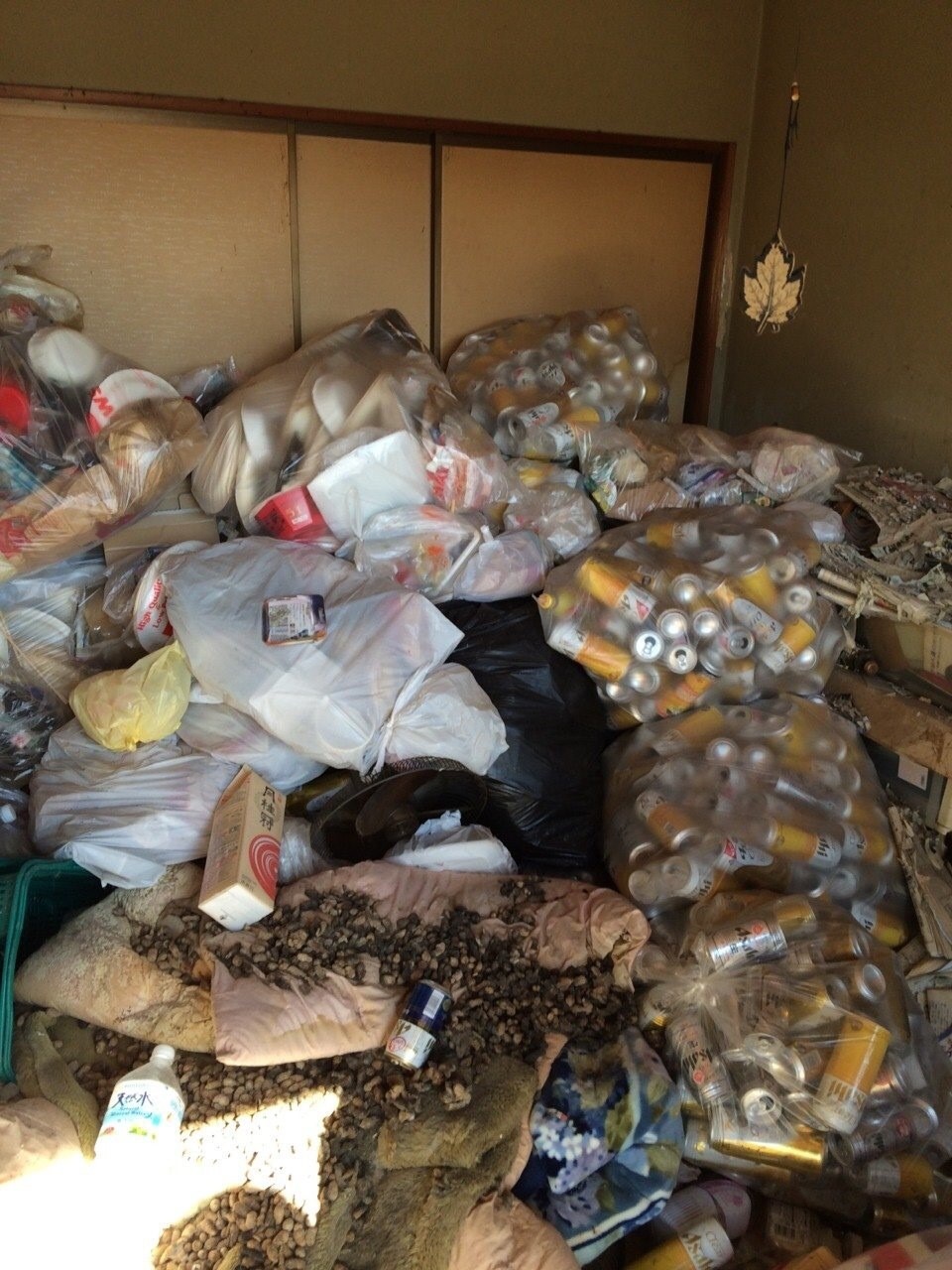 汚屋敷のお片付け 山口 下関で不用品回収 処分 ゴミ屋敷清掃なら山口回収本舗